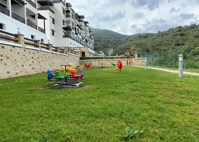 Lovely Holiday Apartment At 8Mn Walk From Beach For Families